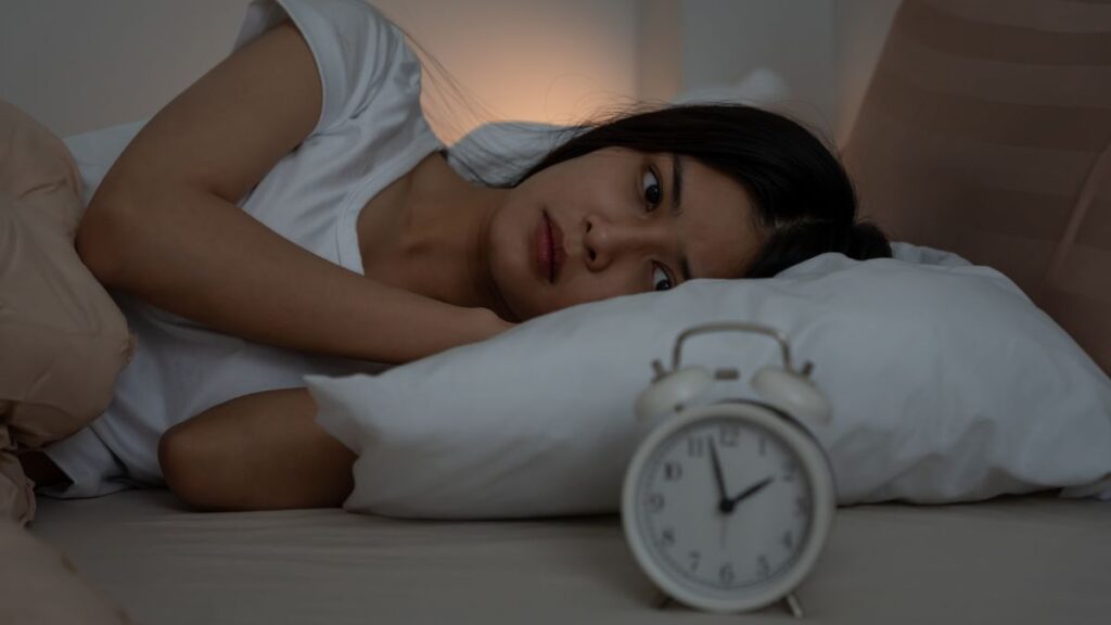 Frau die nicht schlafen kann